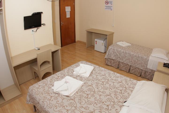 Hotel Turella Uniao Da Vitoria Esterno foto